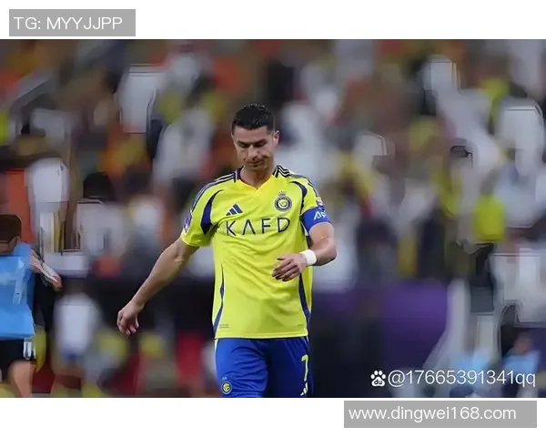 足球明星C罗的父亲背后的故事与家庭影响力揭秘 足球明星C罗的父亲背后的故事与家庭影响力揭秘