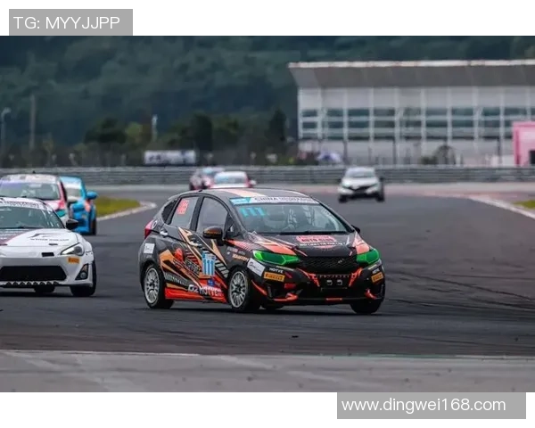 赛后分析:上海篮球队与南京篮球队的耐力较量与战术对决 赛后分析:上海篮球队与南京篮球队的耐力较量与战术对决